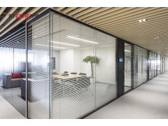滨州斯蒂恩双层玻璃百叶隔断图2